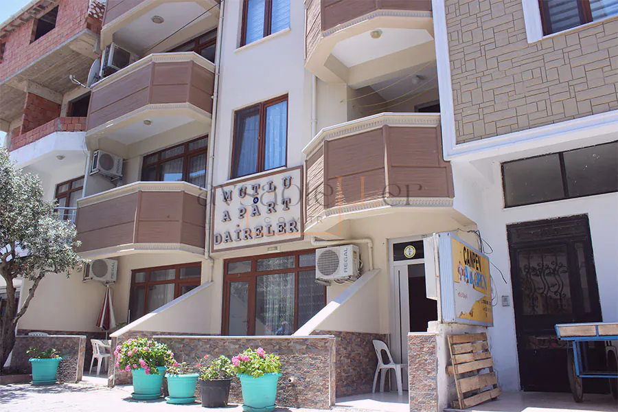 Mutlu Apart