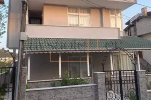 2+1 Sezonluk Kiralık Daire