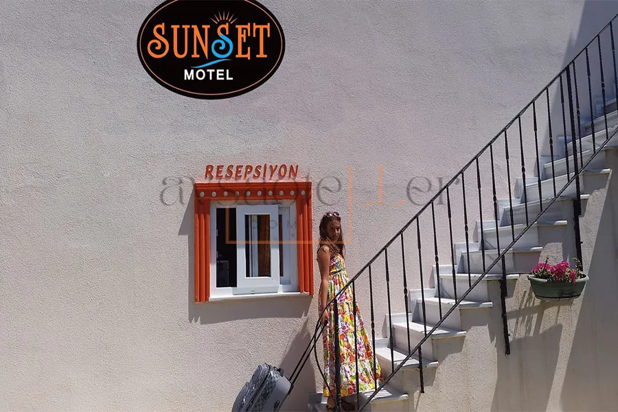 Sunset Motel