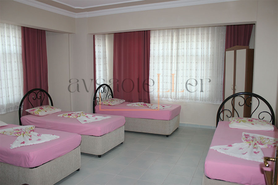 Demet Apart