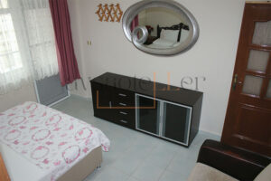 Demet Apart