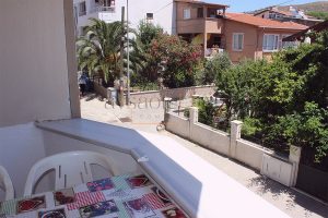 Mutlu Apart