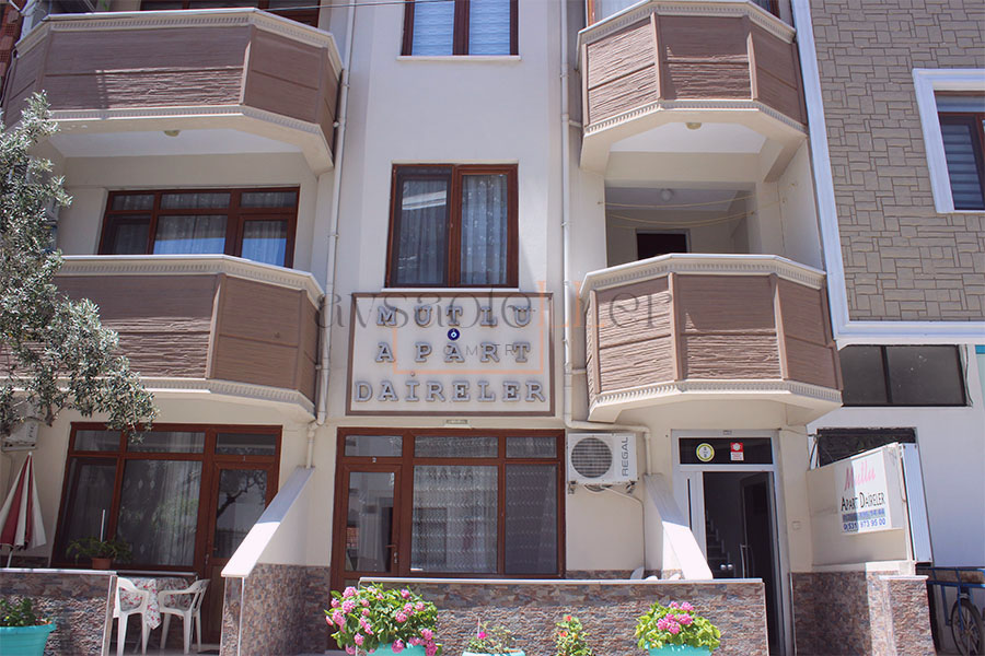 Mutlu Apart