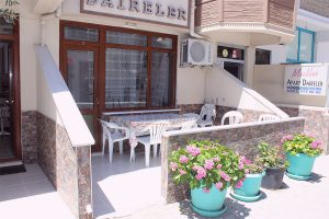 Mutlu Apart