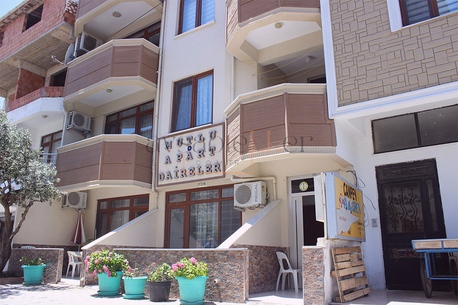 Mutlu Apart