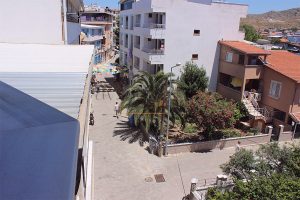 Mutlu Apart
