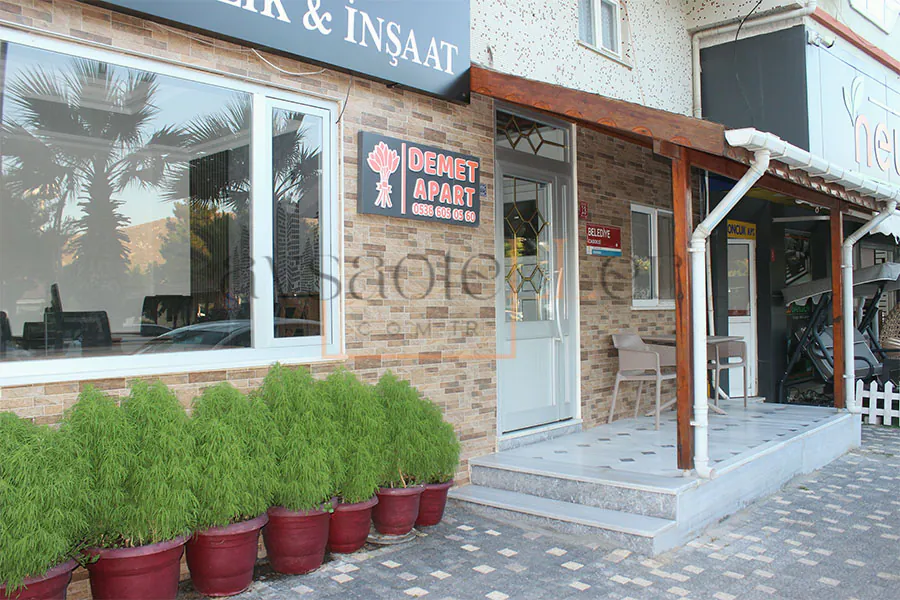 Demet Apart